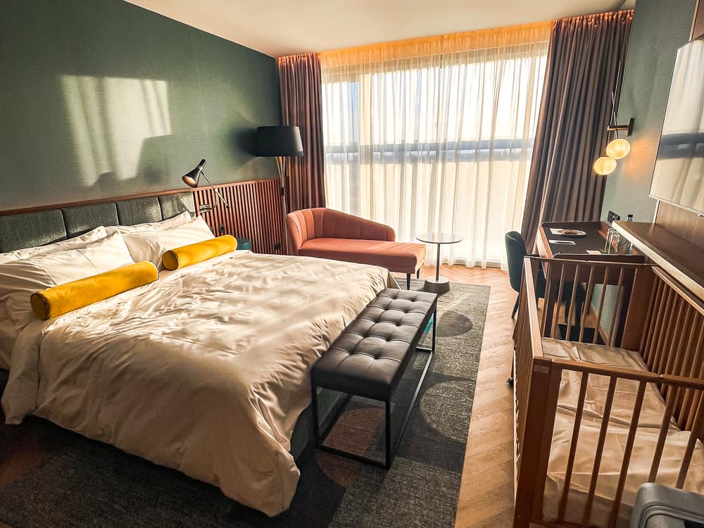 Hotel Renaissance Porto Lapa Mathieu Legault 01