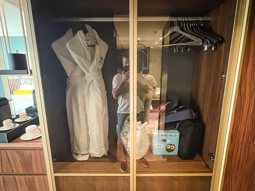 Hotel Renaissance Porto Lapa Mathieu Legault 05