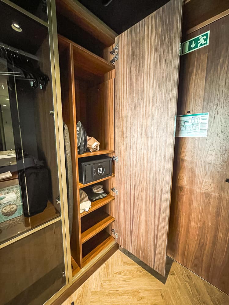 Hotel Renaissance Porto Lapa Mathieu Legault 06