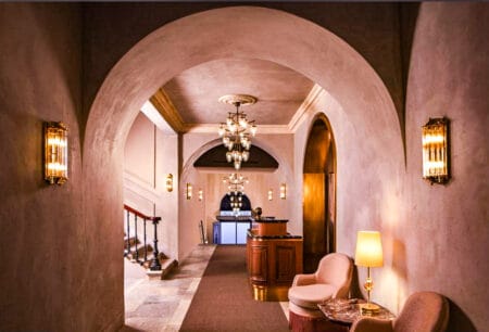 Lobby Crédit Adahan DeCamondo Pera, Autograph Collection1