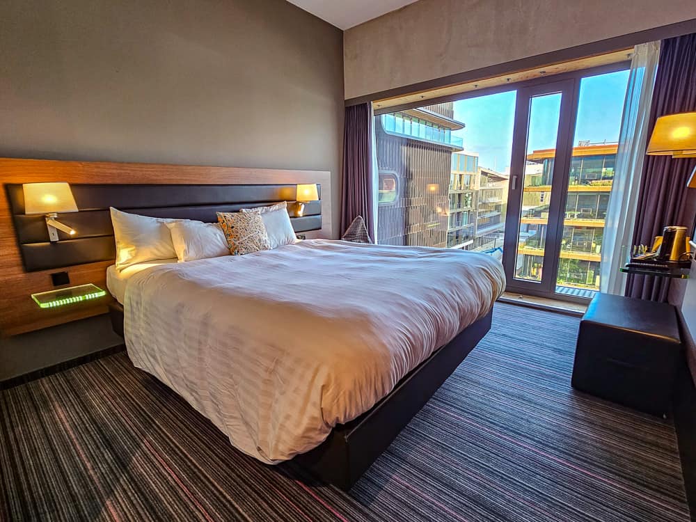 Moxy Amsterdam Houthavens Chambre 1