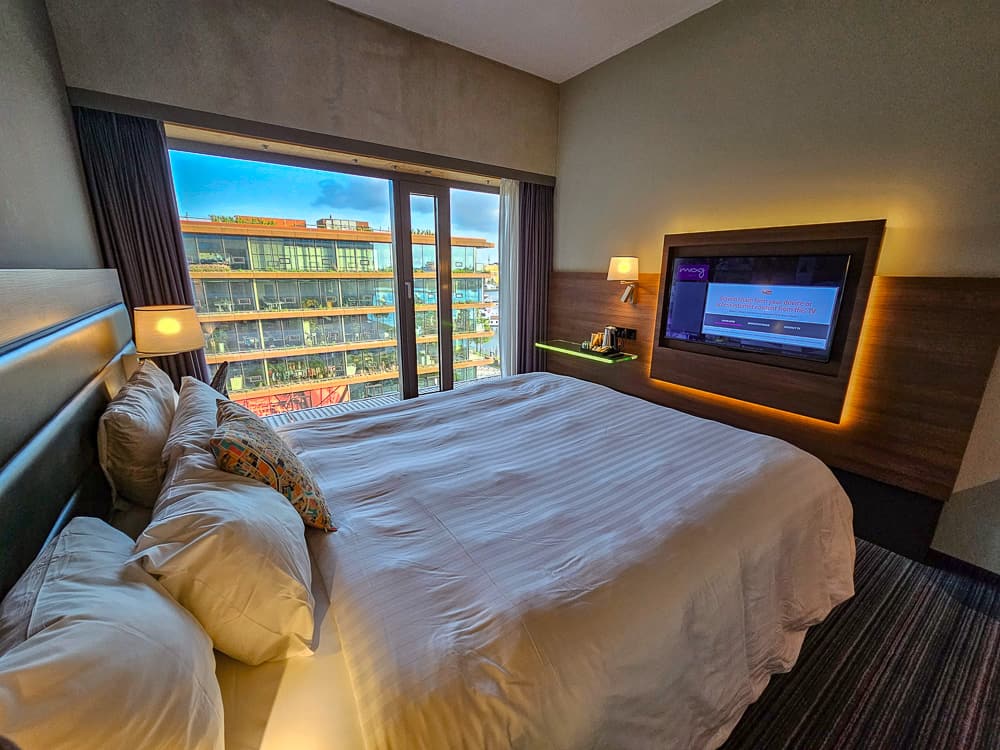 Moxy Amsterdam Houthavens Chambre 2