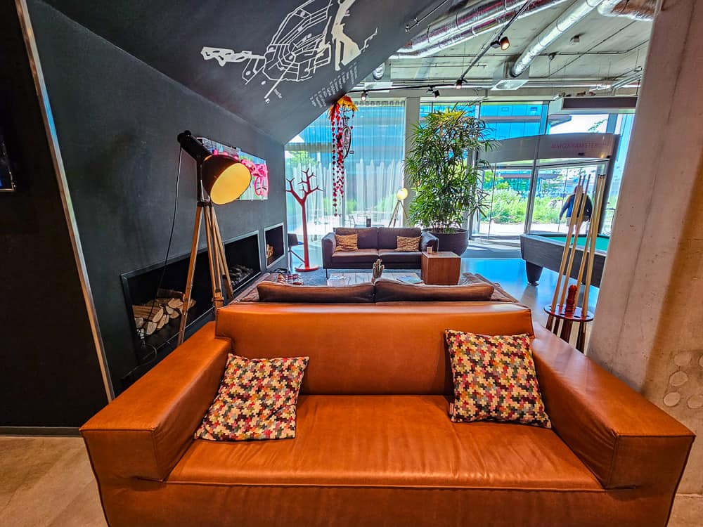 Moxy Amsterdam Houthavens Lobby 08