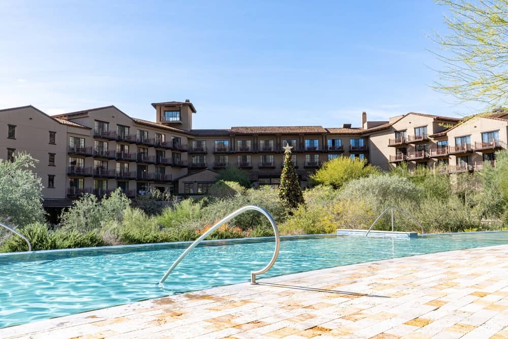 Ritz et JW 1 Crédit Jonathan R