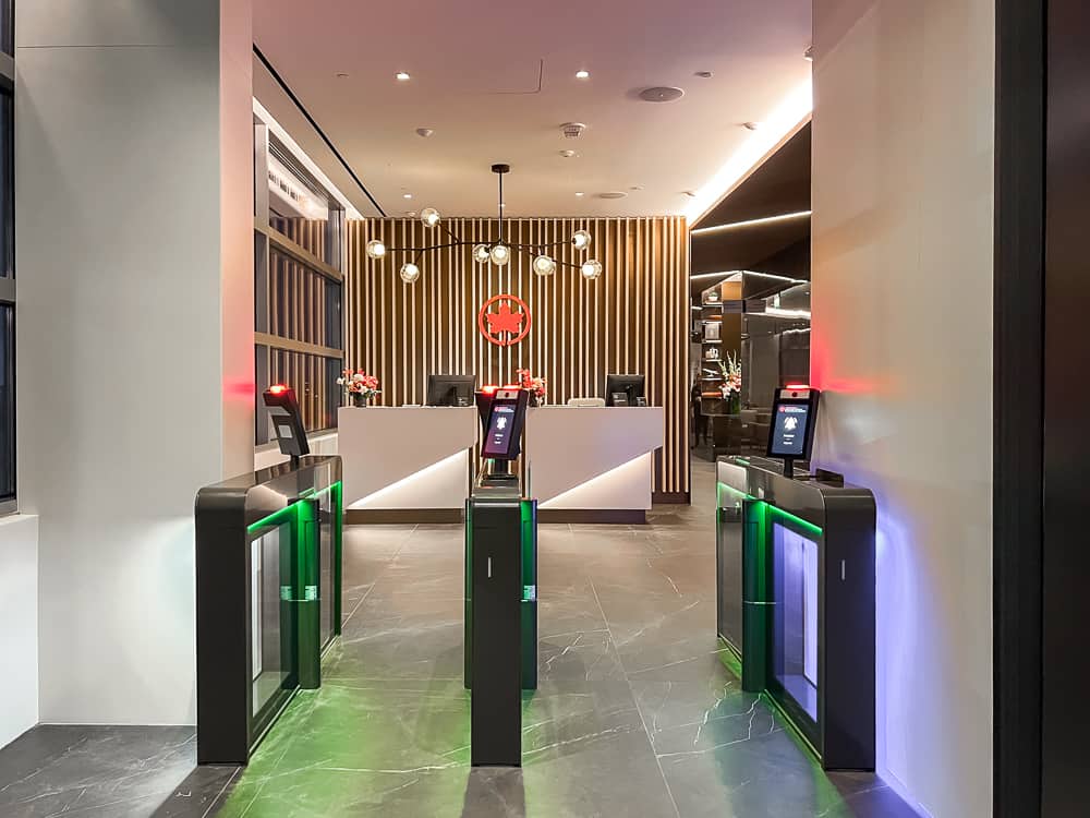 Salon Air Canada SFO