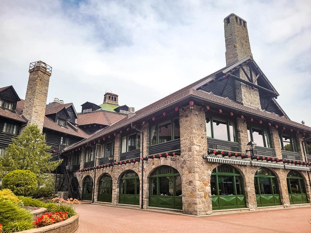 Fairmont Le Château Montebello QC Crédit David chateau exterieur 4