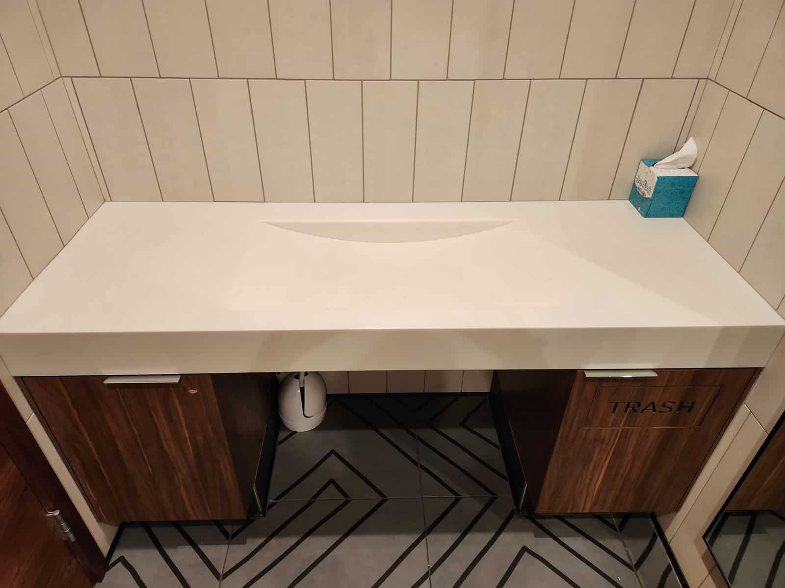 Centurion Lounge LGA - Washroom