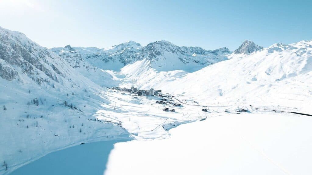 club-med-tignes vue aérienne