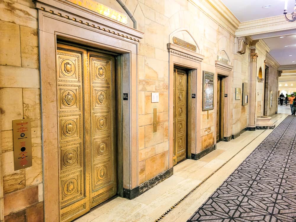 Fairmont Château Laurier elevators 1x