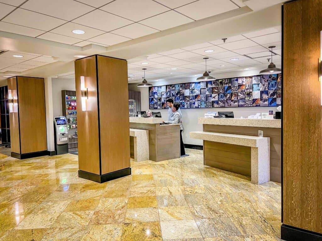 Sheraton Portland at Sable Oaks lobby