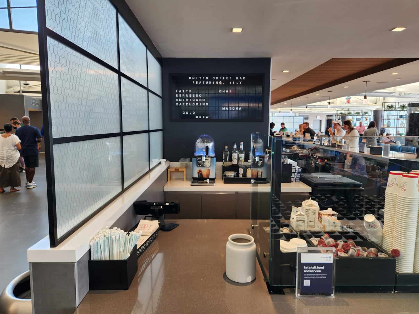 United Club Newark - Barista station