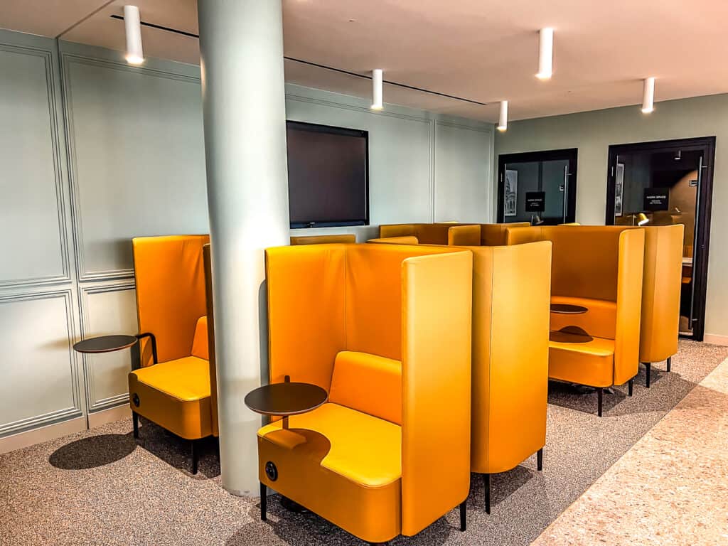 Salon Star Alliance Paris Terminal 1-41