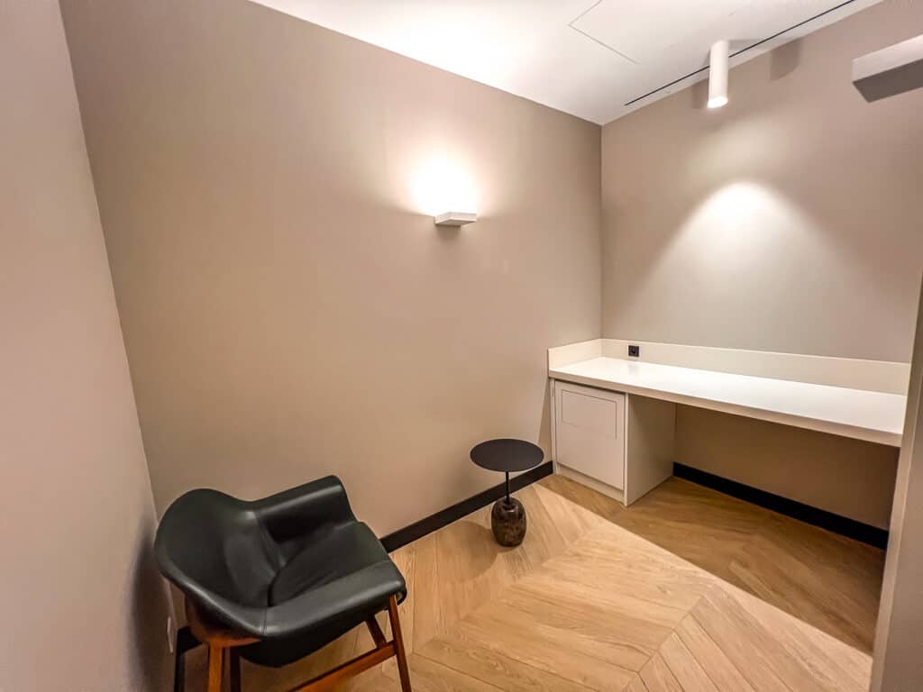 Salon Star Alliance Paris Terminal 1-56