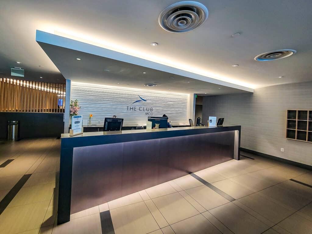 Salon The club MCO Orlando Crédit David 01