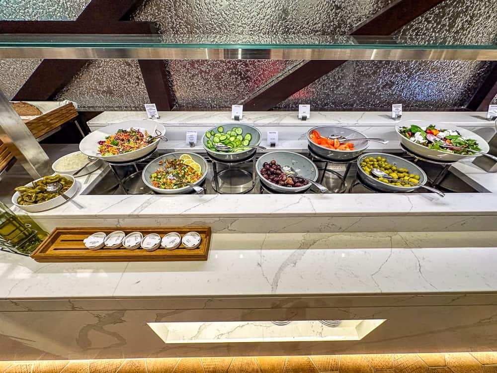 Etihad Business Lounge - Abu Dhabi