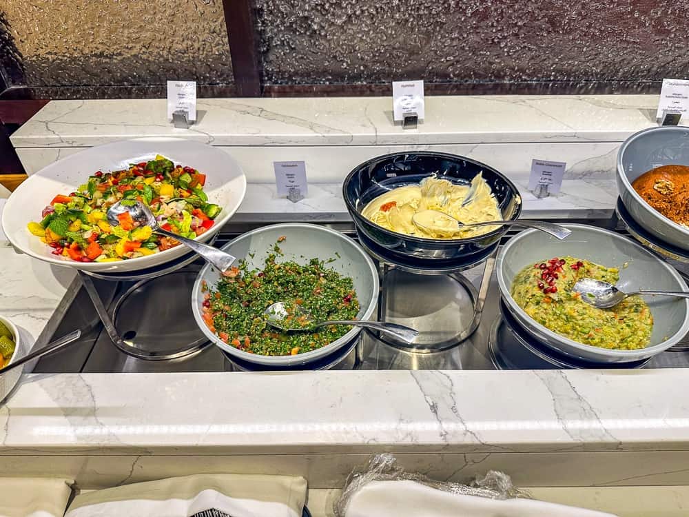 Etihad Business Lounge - Abu Dhabi