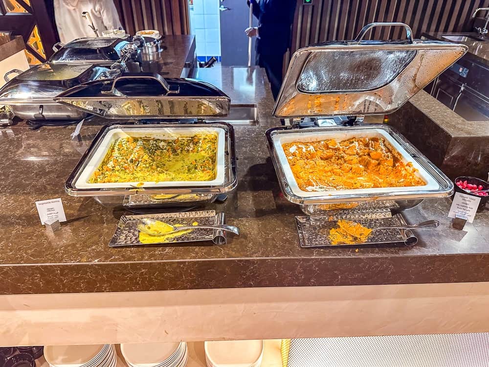 Etihad Business Lounge - Abu Dhabi