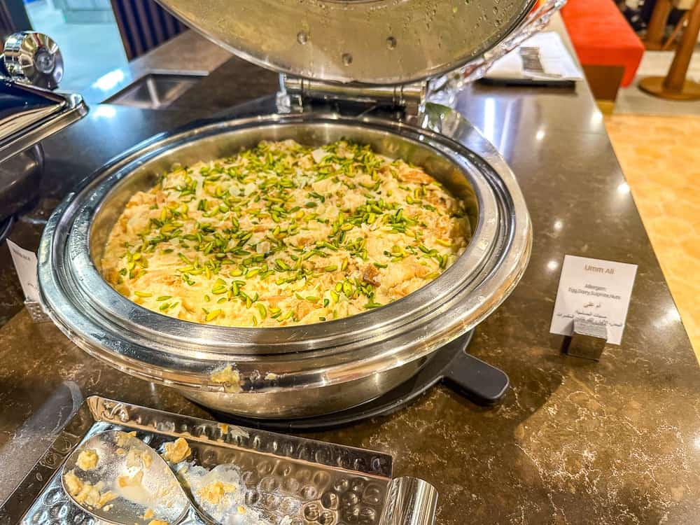 Etihad Business Lounge - Abu Dhabi