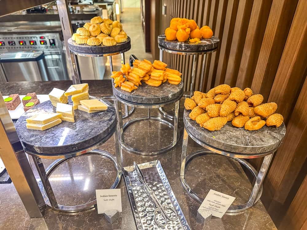 Etihad Business Lounge - Abu Dhabi