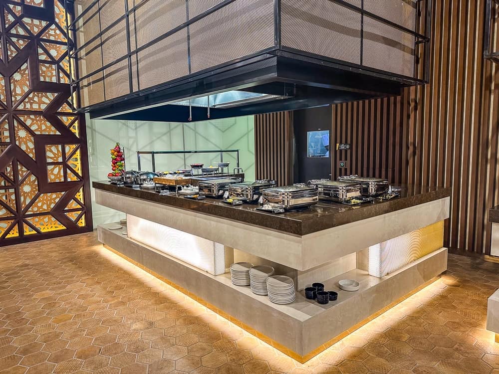 Etihad Business Lounge - Abu Dhabi