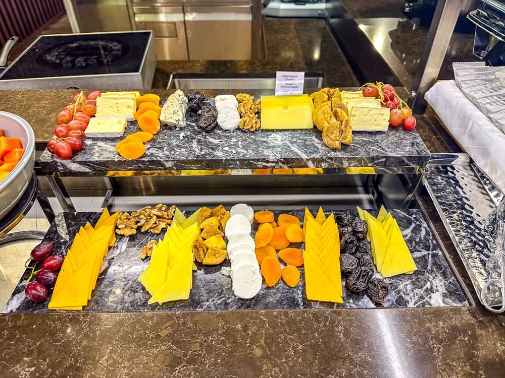 Etihad Business Lounge - Abu Dhabi