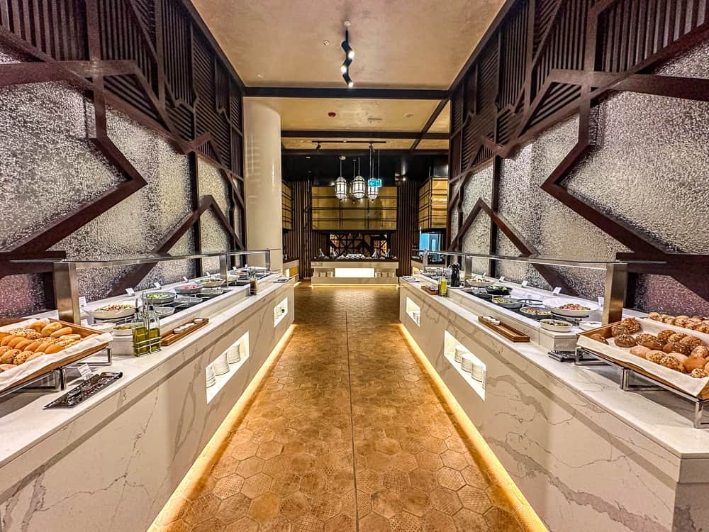 Etihad Business Lounge - Abu Dhabi