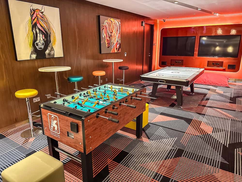 Etihad Business Lounge - Abu Dhabi