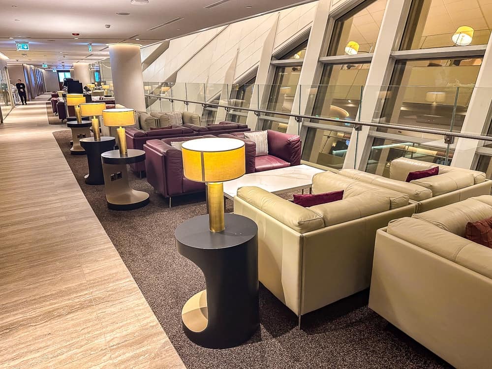 Etihad Business Lounge - Abu Dhabi