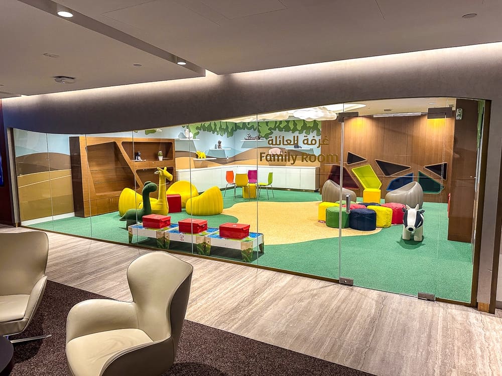 Etihad Business Lounge - Abu Dhabi