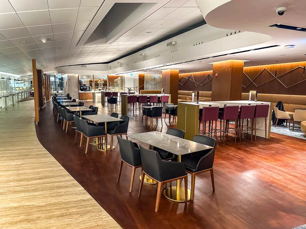 Etihad Business Lounge - Abu Dhabi