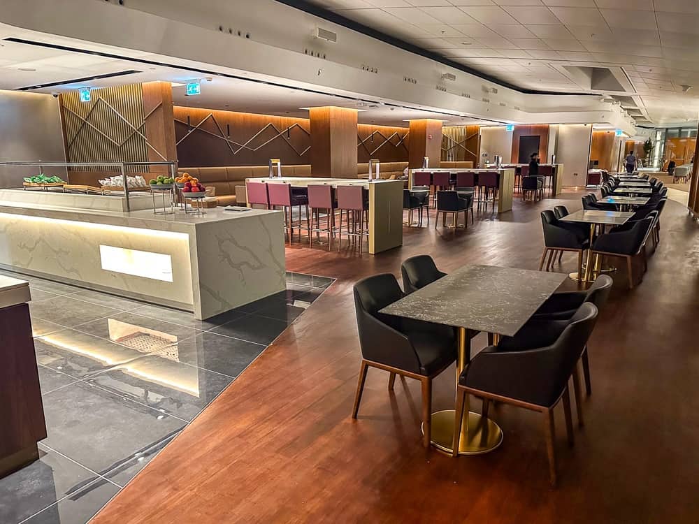Etihad Business Lounge - Abu Dhabi
