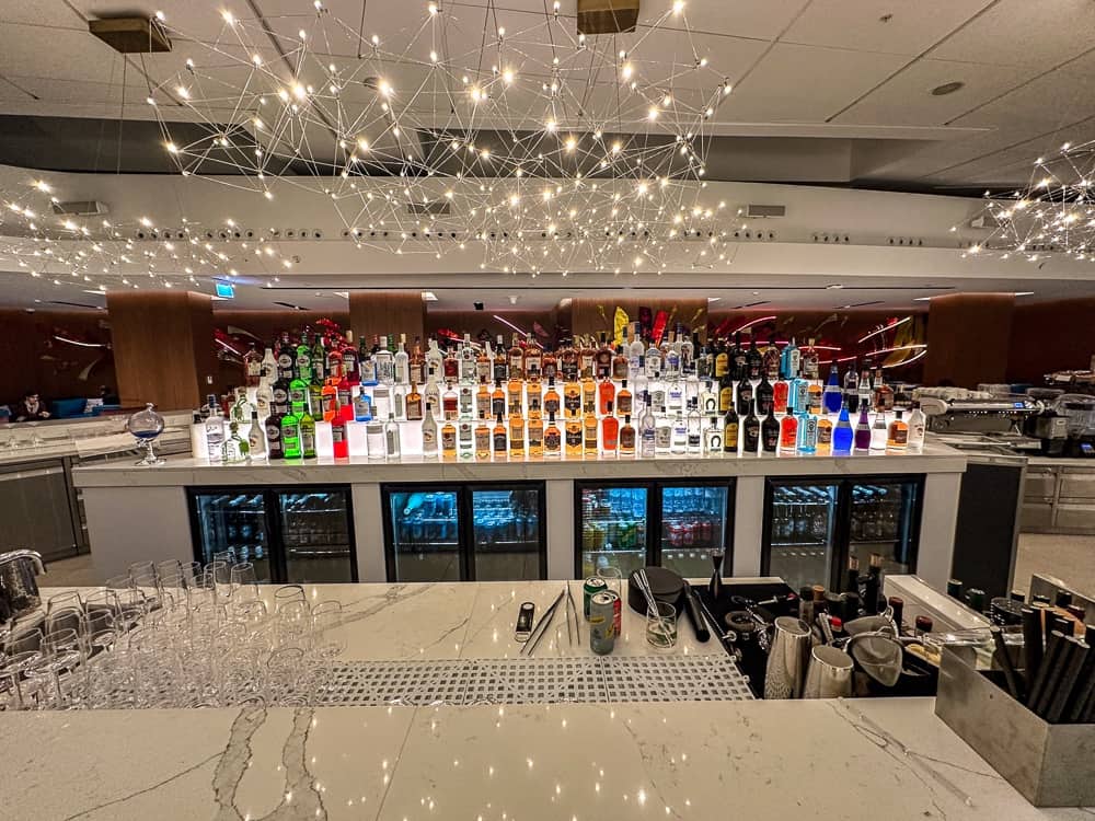 Etihad Business Lounge - Abu Dhabi