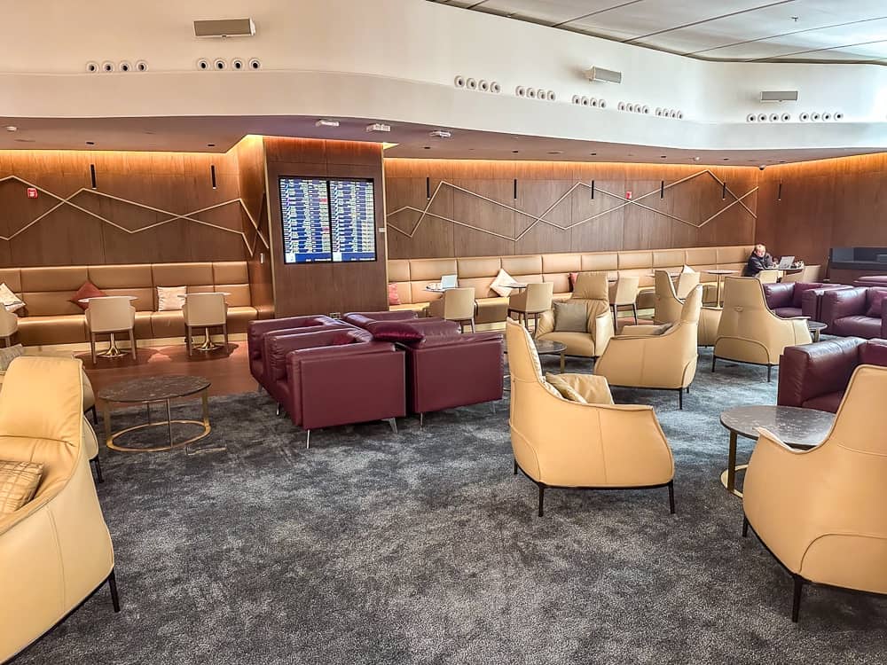Etihad Business Lounge - Abu Dhabi