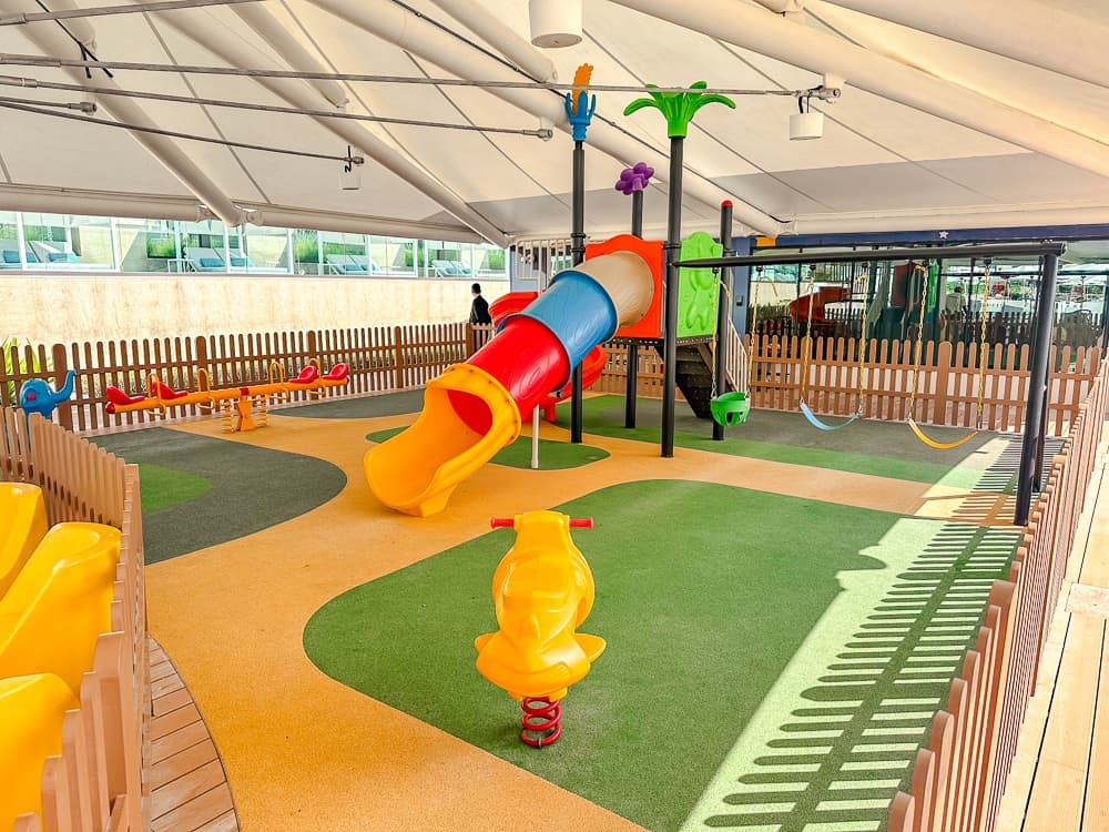 Dubai Marriott Resort Palm 084