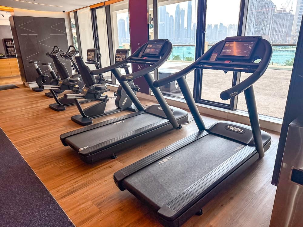 Dubai Marriott Resort Palm 100