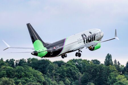 flair airlines boeing