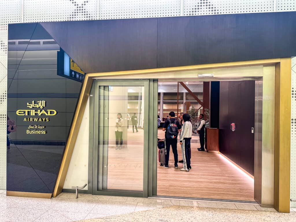 Etihad Business Lounge AUH