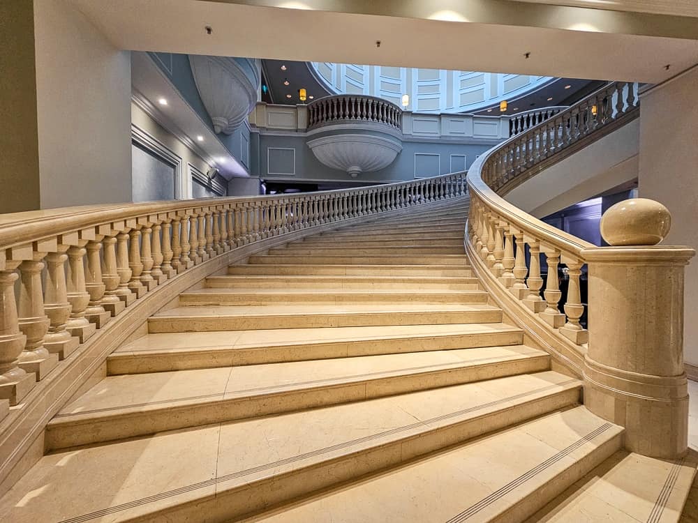 JW Marriott Bucharest Grand Hotel Lobby devant hôtel 4