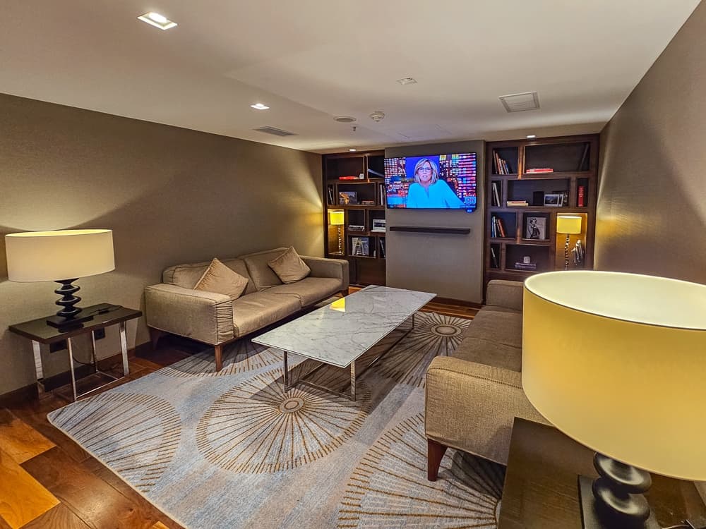 JW Marriott Bucharest Grand Hotel Lounge 10