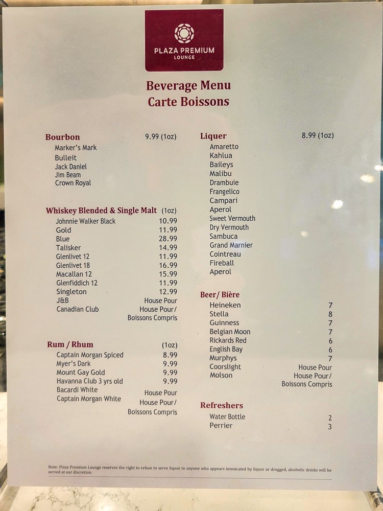 Salon Premium Plaza Toronto T1 Domestic 06