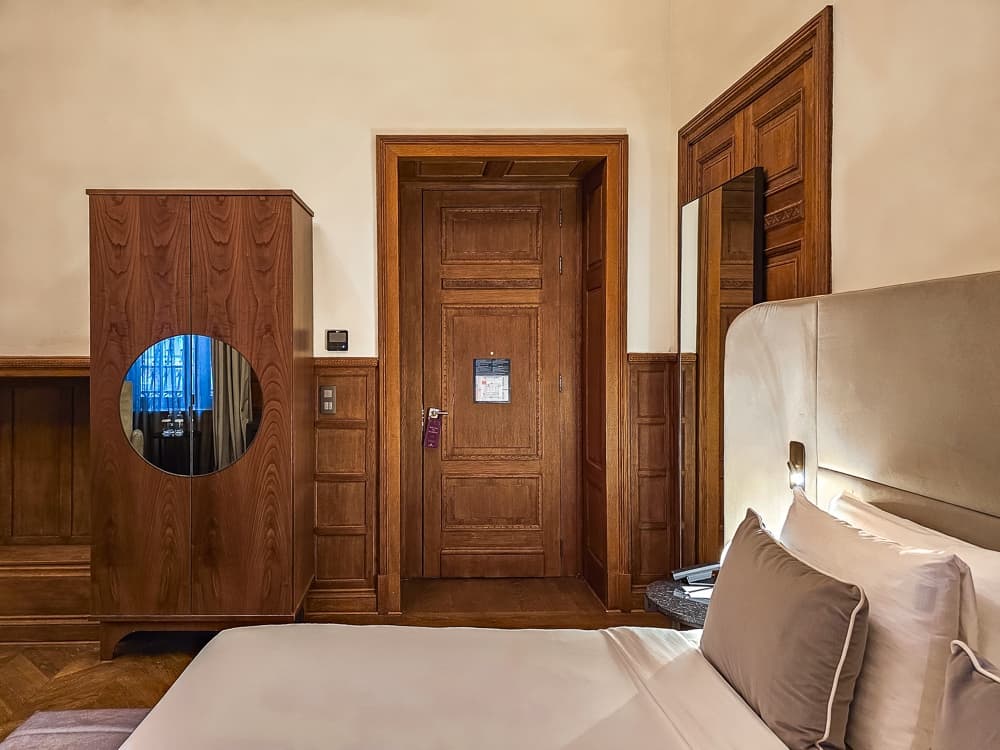 The Marmorosch Bucharest, Autograph Collection Chambre 11