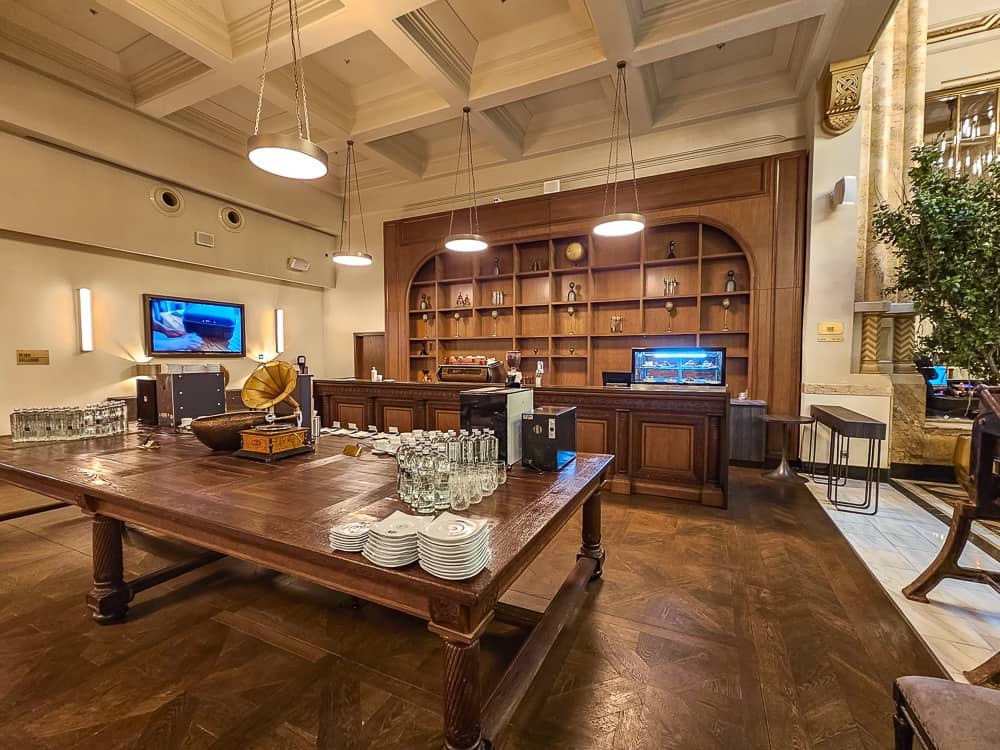 The Marmorosch Bucharest, Autograph Collection MBB Coffee corner2