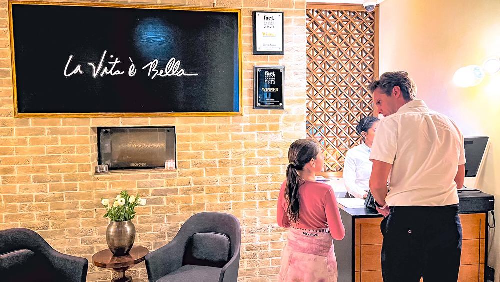 Al Wathba Luxury Collection 047