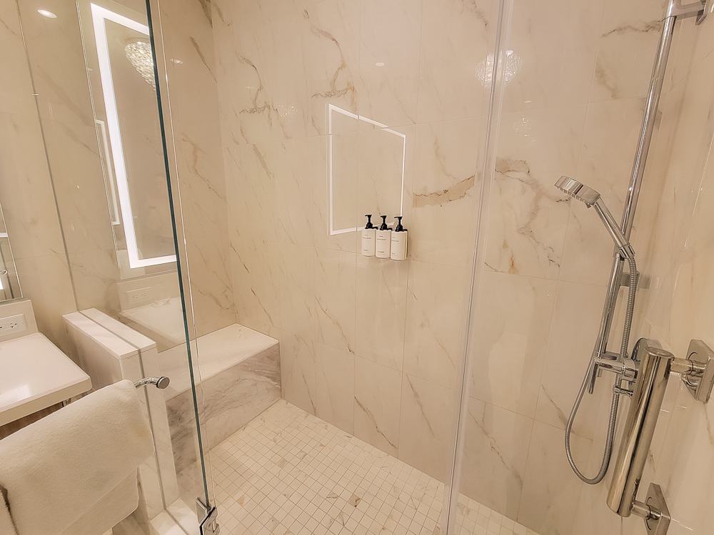 Hilton Conrad Las Vegas Resorts World 19