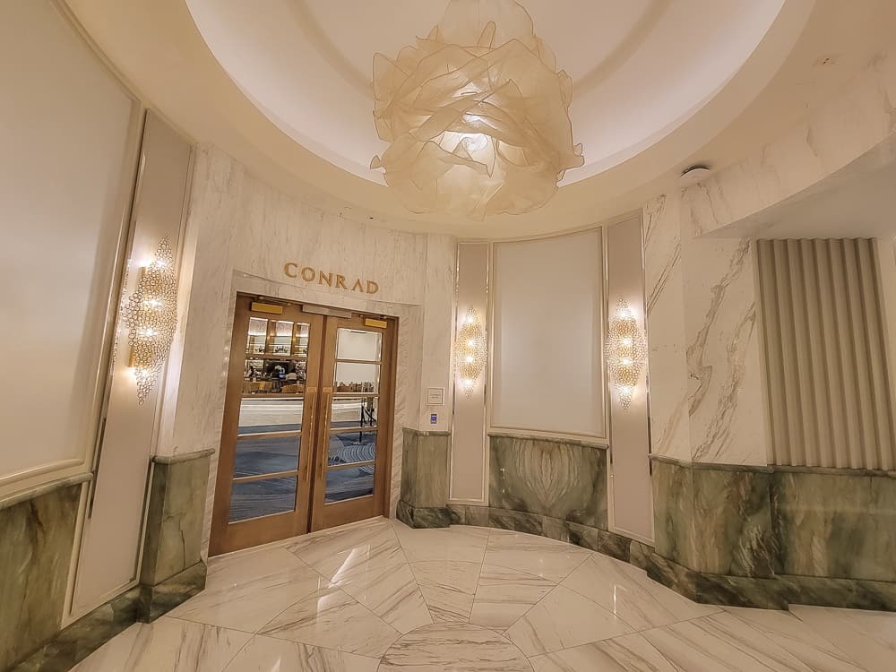 Hilton Conrad Las Vegas Resorts World 29