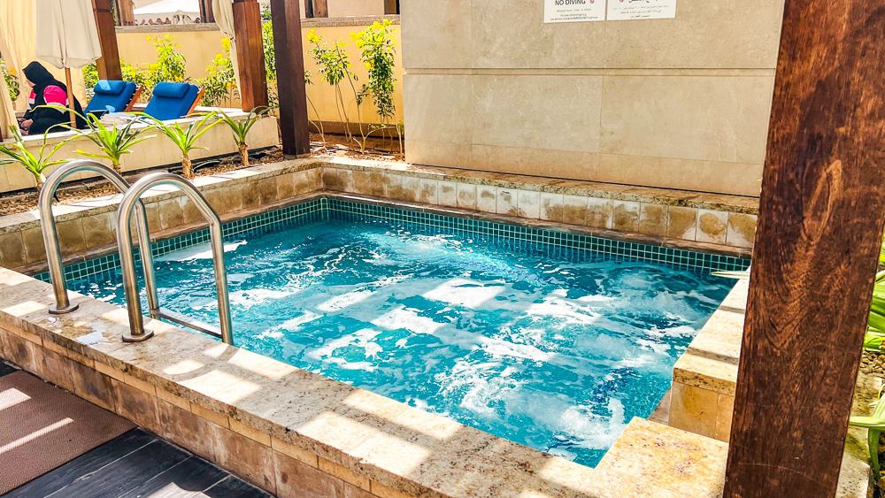 V Hotel Dubai, Curio Collection by Hilton 86