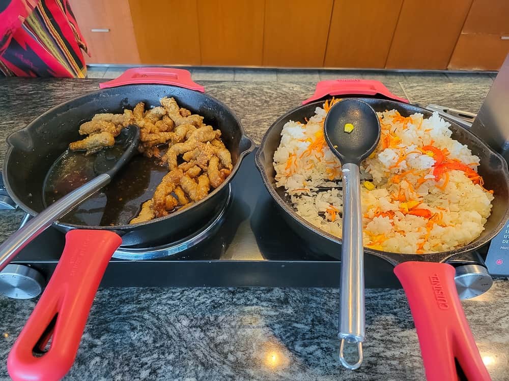 maple leaf lounge yow 34