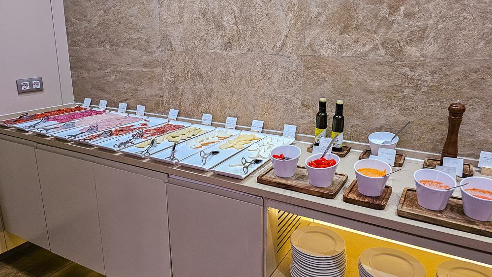 AC hotel iberia las palmas buffet déjeuner1