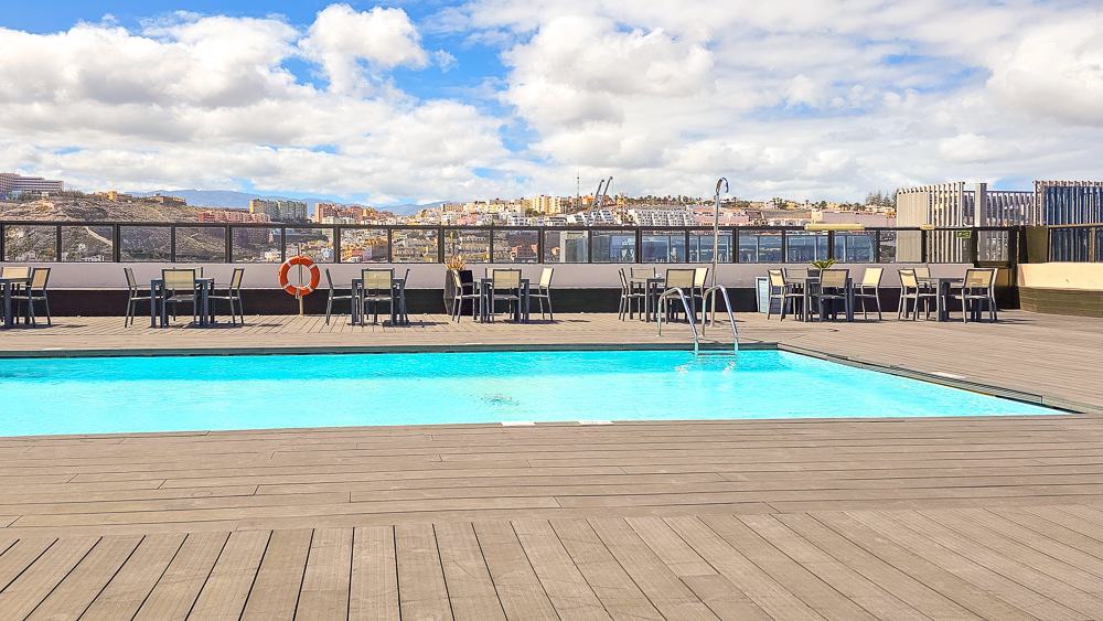 AC hotel iberia las palmas piscine gym10