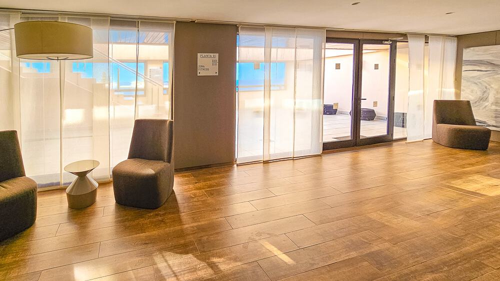 AC hotel iberia las palmas piscine gym11